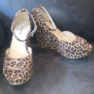 Torrid Sz 10 Open Toe Cheetah Wedge Platform Sandals